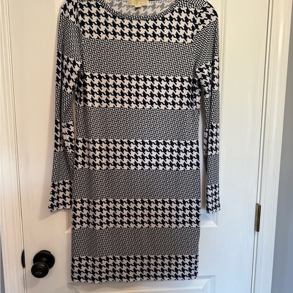 Michael Kors Dresses & Skirts - Michael Kors Black and White Houndstooth Dress
